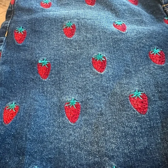 Hell Bunny Denim Shorts with Embroidered Strawberries 🍓 - Picture 6 of 11